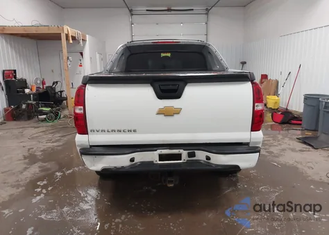 2010 Chevrolet Avalanche 1500 Lt1 z USA, uszkodzony, nr VIN 3GNVKFE00AG220397